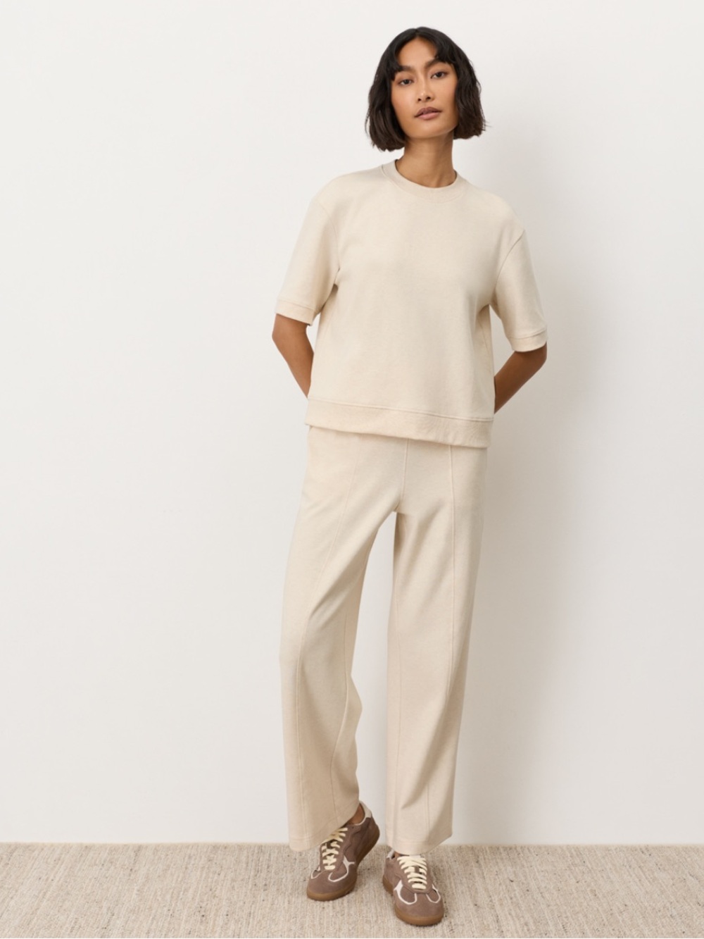Pact airplane top and bottoms matching set